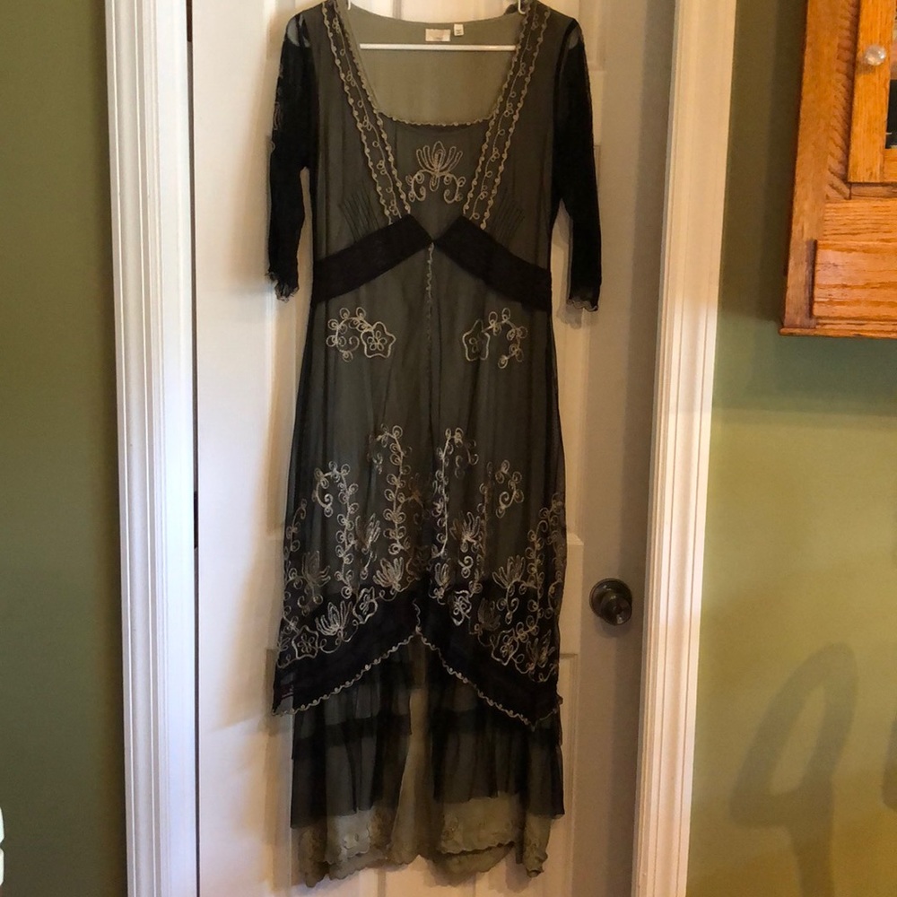Age of Love dress size M by Nataya